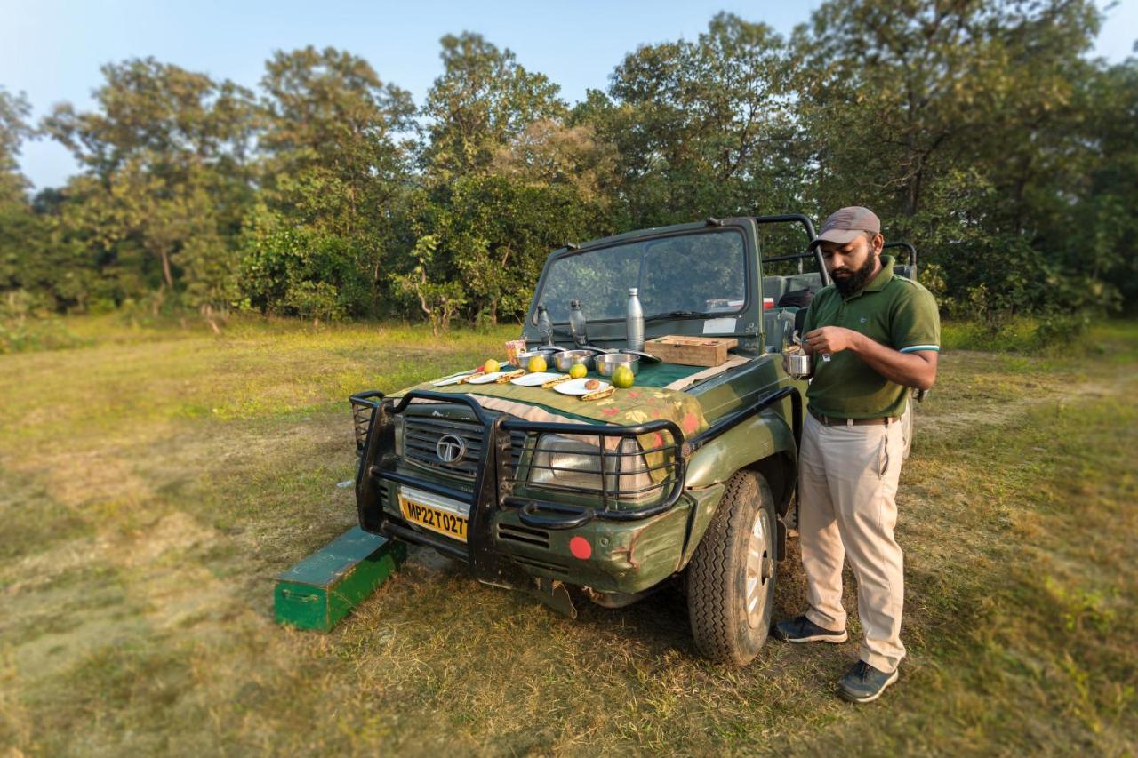 Отель Pench Jungle Camp Khawasa Экстерьер фото